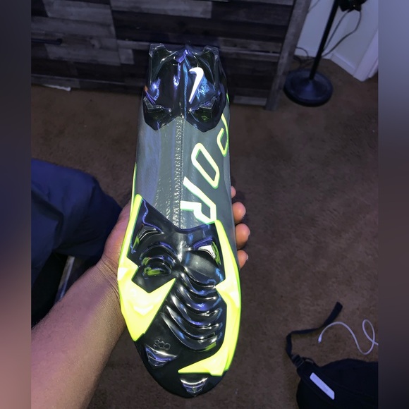 Nike Vapor Cleats Size 11.5